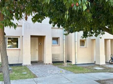B° PUNTALAGO- DUPLEX EN VENTA APTO CREDITO- 3 Dorm/ 2 Baños