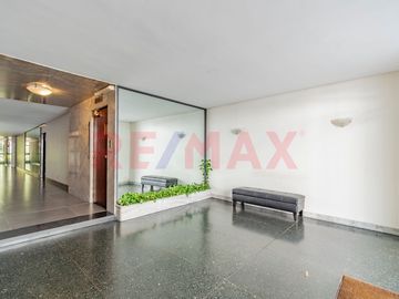 Venta Recoleta Depto 4 amb + Dep Balcón y Patio