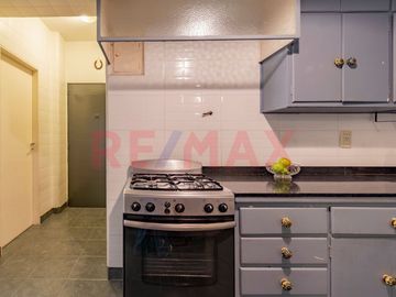 Venta Recoleta Depto 4 amb + Dep Balcón y Patio