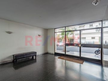 Venta Recoleta Depto 4 amb + Dep Balcón y Patio