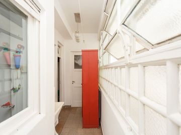 VENTA 4 AMBIENTES BALCON CORRIDO FRENTE COLEGIALES