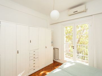 VENTA 4 AMBIENTES BALCON CORRIDO FRENTE COLEGIALES