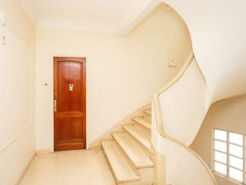 VENTA 4 AMBIENTES BALCON CORRIDO FRENTE COLEGIALES
