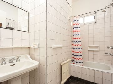 VENTA 4 AMBIENTES BALCON CORRIDO FRENTE COLEGIALES