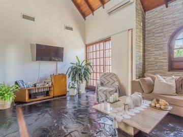Venta PH 5 ambientes c/ terraza en Chacarita