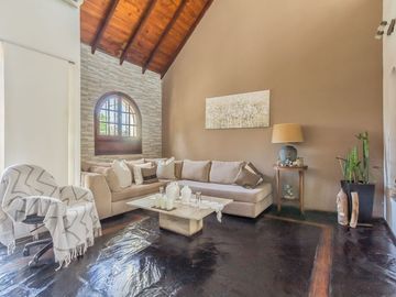 Venta PH 5 ambientes c/ terraza en Chacarita