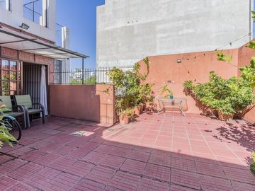 Venta PH 5 ambientes c/ terraza en Chacarita