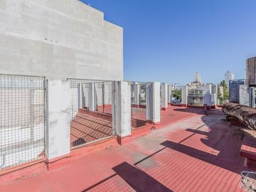 Venta PH 5 ambientes c/ terraza en Chacarita