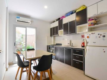 VENTA DE 2 AMBIENTES CON 2 PATIOS