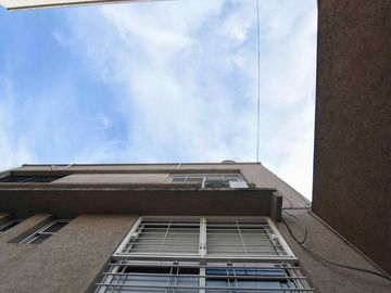 VENTA DE 2 AMBIENTES CON 2 PATIOS