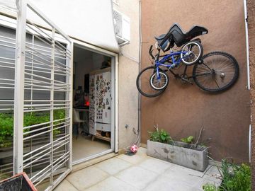 VENTA DE 2 AMBIENTES CON 2 PATIOS