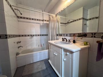 VENTA DUPLEX 4 AMB COCHERA  PALOMAR APTO CREDITO