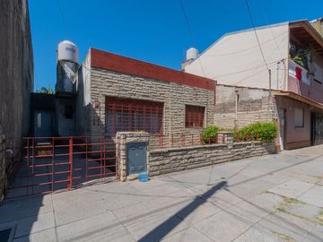 Venta Casa 4 Amb Multifamiliar en Boulogne !!