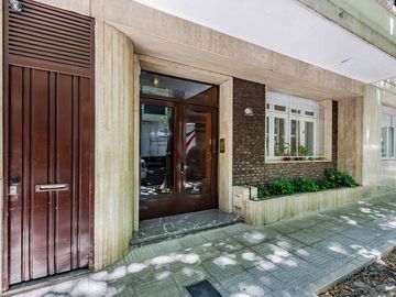 Venta Semipiso 3 Amb. con Dep. y Patio - Palermo