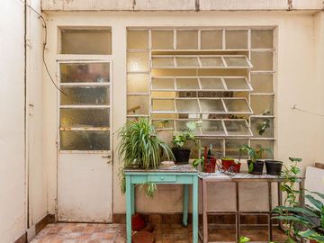 Venta Semipiso 3 Amb. con Dep. y Patio - Palermo