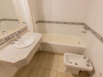 Venta Semipiso 3 Amb. con Dep. y Patio - Palermo