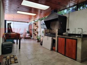 Casa en venta en LA REINA