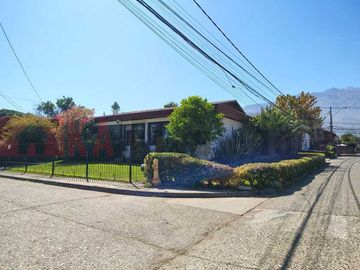 Casa en venta en LA REINA