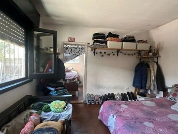 CASA 4 AMBIENTES EN VENTA EN DON BOSCO CON JARDIN