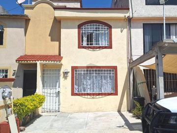 Casa en condominio en venta en Las Américas, Ecatepec de Morelos, México