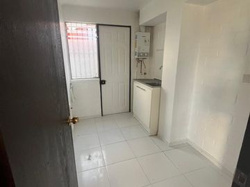 Casa en Venta en pasaje diez 1951