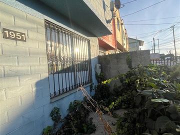 Casa en Venta en pasaje diez 1951