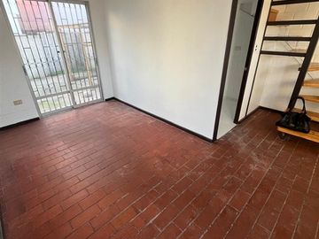 Casa en Venta en pasaje diez 1951