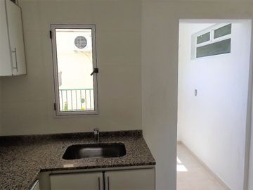 VENTA - DEPTO 2 AMB CON BALCON MUY LUMINOSO