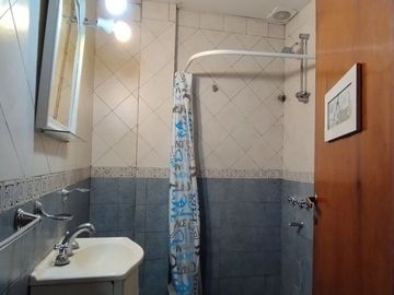 VENTA CASA EN BLOCK COCHERA Y PARQUE