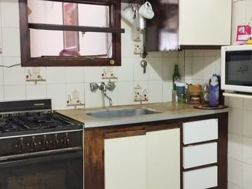 VENTA CASA EN BLOCK COCHERA Y PARQUE