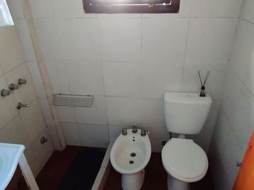 VENTA CASA EN BLOCK COCHERA Y PARQUE