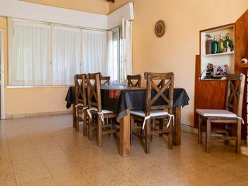 Casa Venta Villa Gesell Centro Gas natural 4 amb