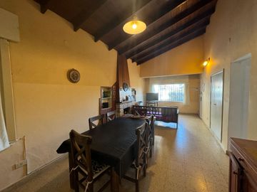 Casa Venta Villa Gesell Centro Gas natural 4 amb