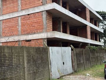 VENTA DE DPTO. 2 AMBIENTES CON COCHERA INCLUIDA