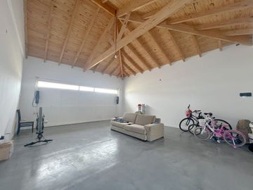VENTA CASA 4 DORMITORIOS Bo. EL CIPRES CIPOLLETTI
