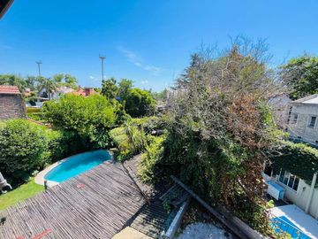 CASA CON PARQUE PILETA EN LOMAS DE SAN ISIDRO