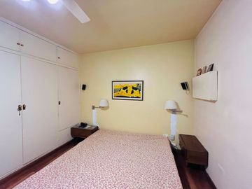 CASA CON PARQUE PILETA EN LOMAS DE SAN ISIDRO