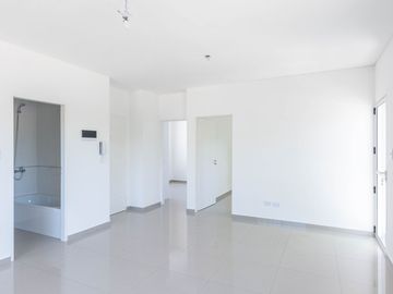 Venta PH Tríplex Frente A Estrenar Patio y Cochera