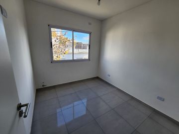 Venta PH Tríplex Frente A Estrenar Patio y Cochera