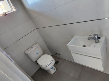 Venta PH Tríplex Frente A Estrenar Patio y Cochera