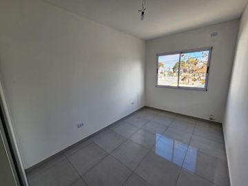 Venta PH Tríplex Frente A Estrenar Patio y Cochera