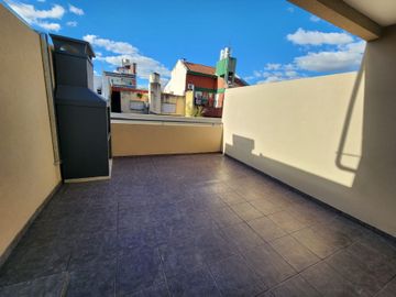 Venta PH 4 amb A Estrenar Patio Jardín Parrilla