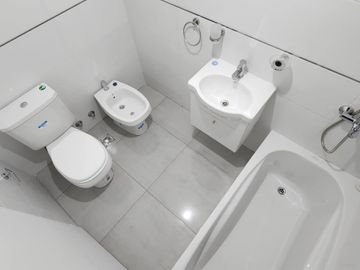 Venta PH 4 amb A Estrenar Patio Jardín Parrilla