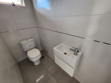 Venta PH 4 amb A Estrenar Patio Jardín Parrilla