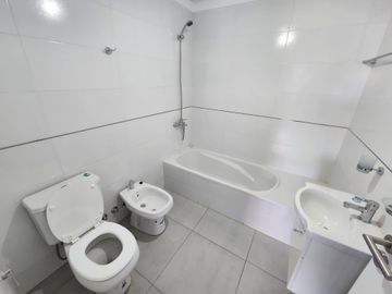 Venta PH 4 amb A Estrenar Patio Jardín Parrilla