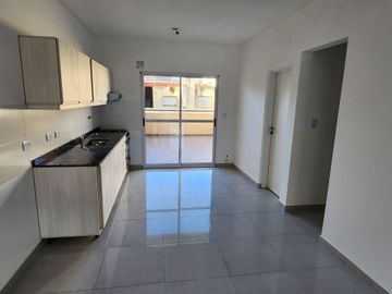 Venta PH 4 amb A Estrenar Patio Jardín Parrilla