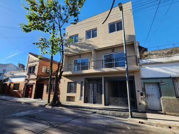 Venta PH 4 amb A Estrenar Patio Jardín Parrilla