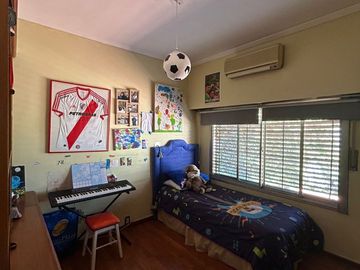 CASA 5 AMBIENTES EN VENTA EN TRISTAN SUAREZ