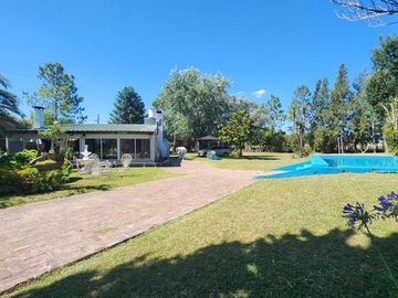 Casa 3 amb venta Barrio Los Ombúes Fcio Varela