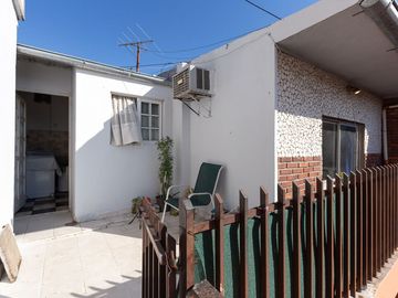 Venta PH 2 ambientes en Villa Libertad. Permuta